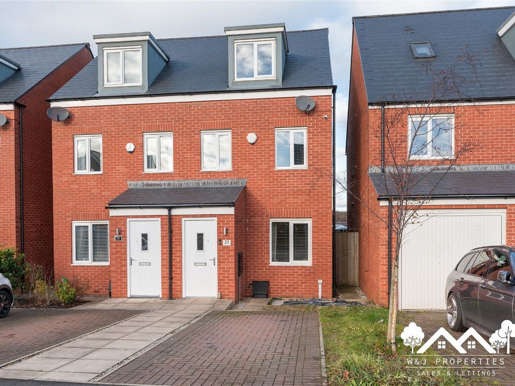 3 bed semidetached house for sale in Hambledon Mill Park, Accrington