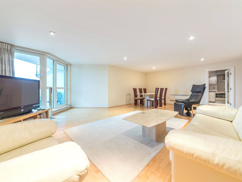 14 St. George Wharf, London SW8