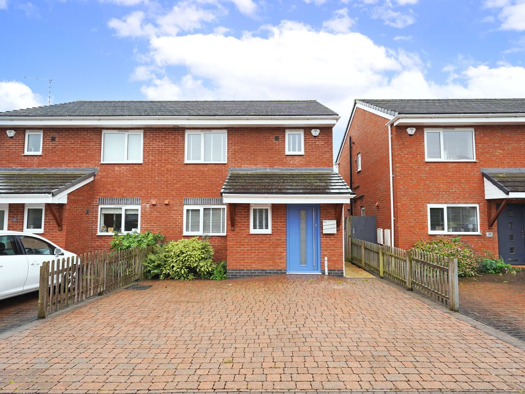 3 bed semidetached house for sale in Bancroft Way, Ratby, Leicester