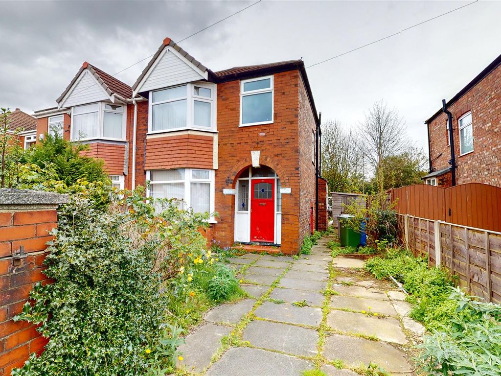 3 bed semidetached house for sale in Braemar Avenue, Stretford