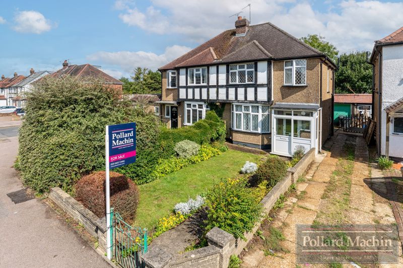 3 bed semidetached house for sale in Limpsfield Road, Sanderstead