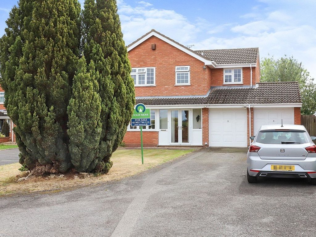 4 bed detached house for sale in Wykeham Grove, Perton Wolverhampton