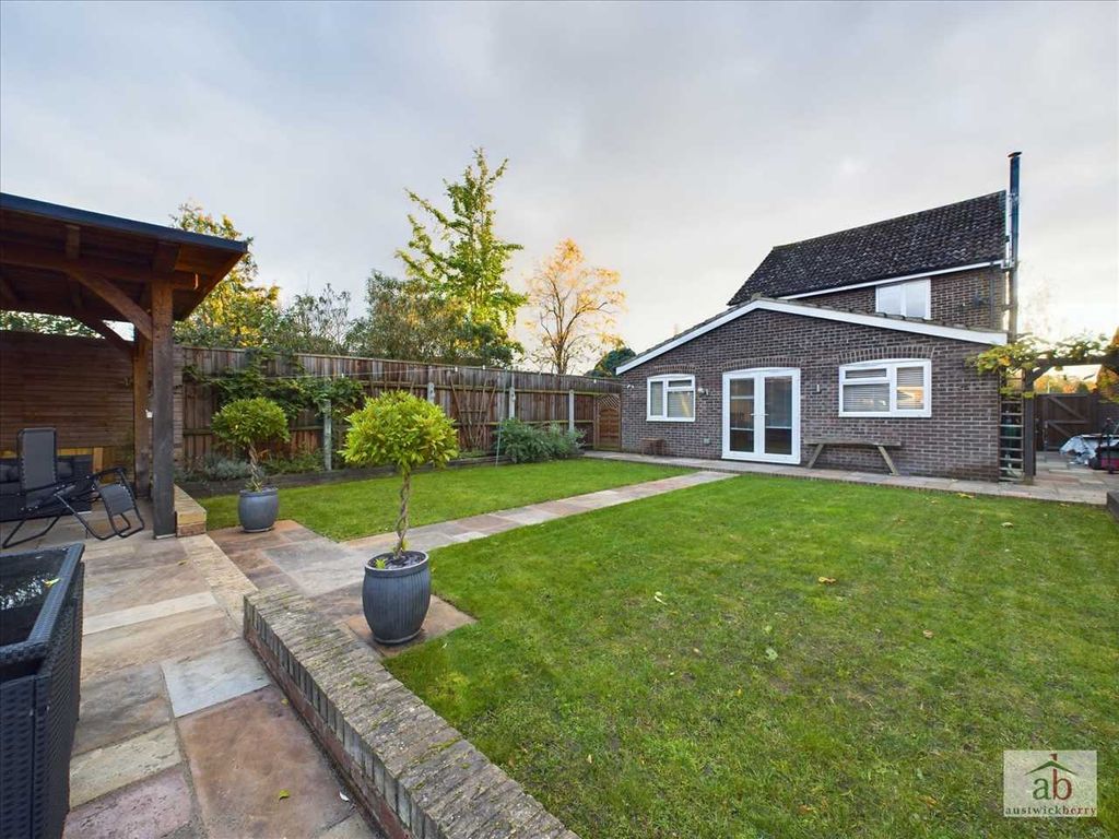 3 bed detached house for sale in Coopers Road, Martlesham Heath