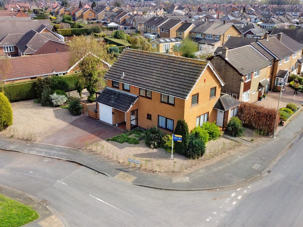 5 bed detached house for sale in Tamworth Road, Long Eaton, Nottingham