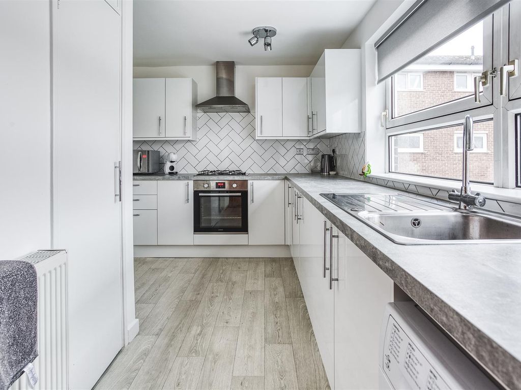 2 bed flat for sale in Waterford Drive, Chaddesden, Derby DE21, £