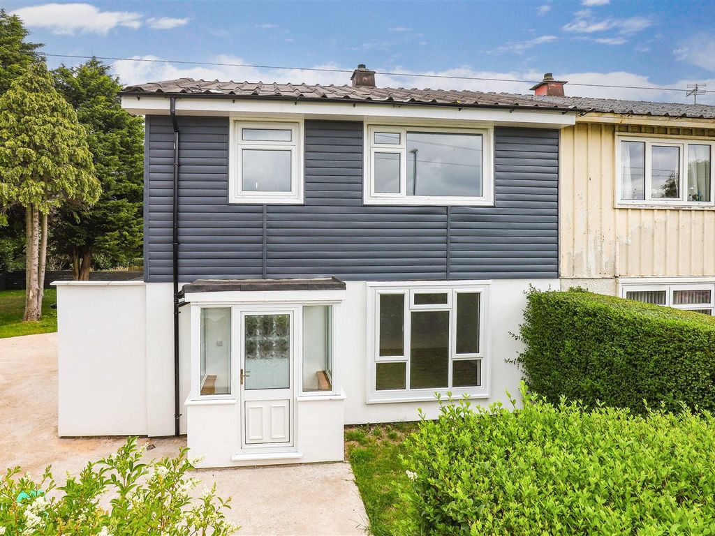 3 bed semidetached house for sale in Graylands Road, Bilborough