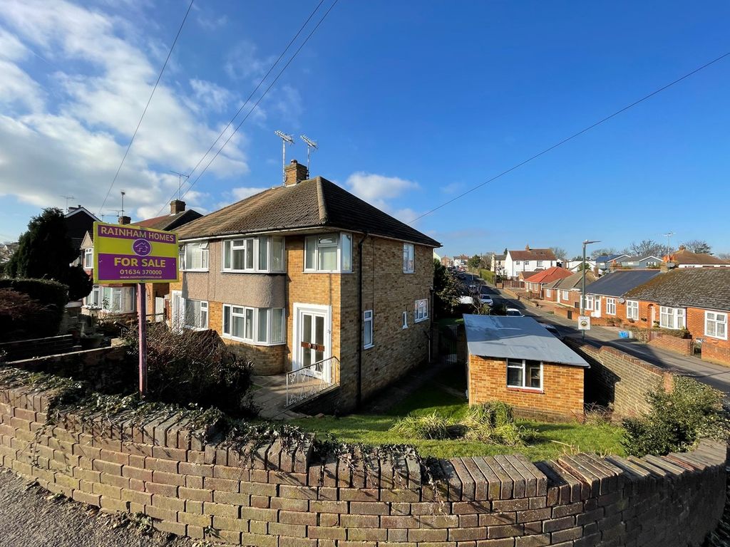 3 bed semidetached house for sale in Maidstone Road, Rainham ME8 Zoopla