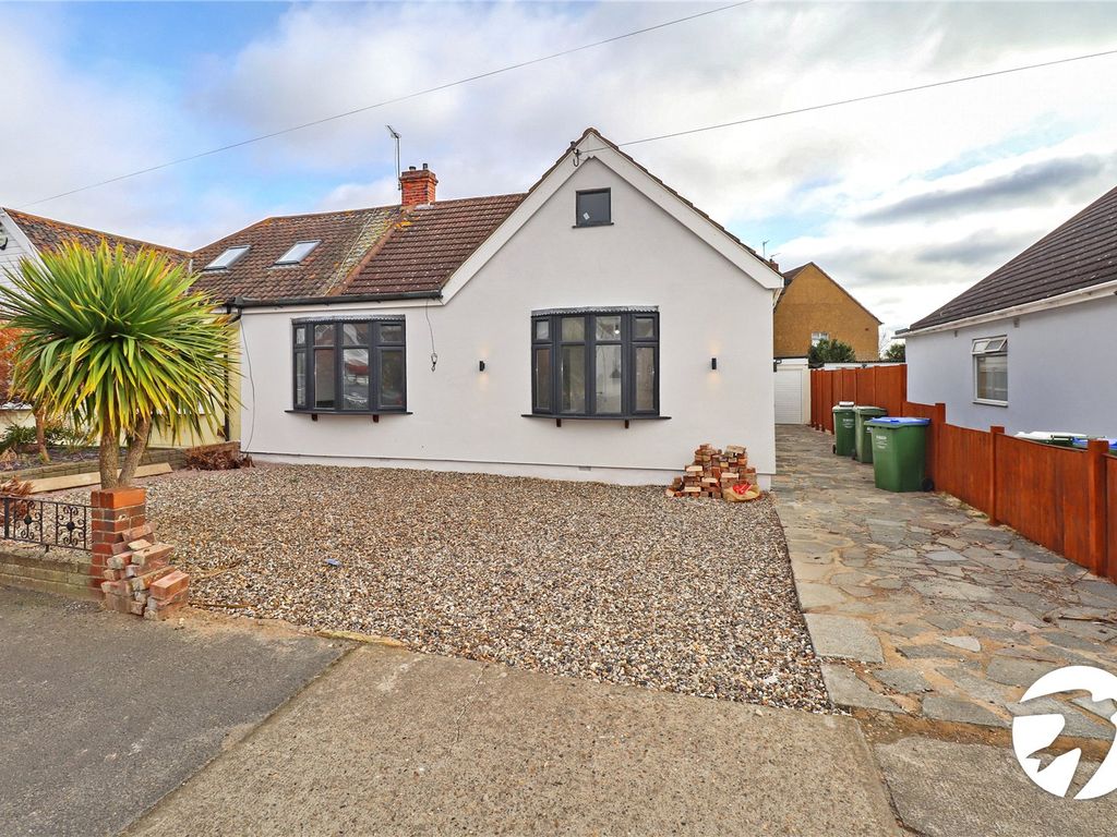 3 bed bungalow for sale in Harold Avenue, Belvedere DA17, £575,000 Zoopla