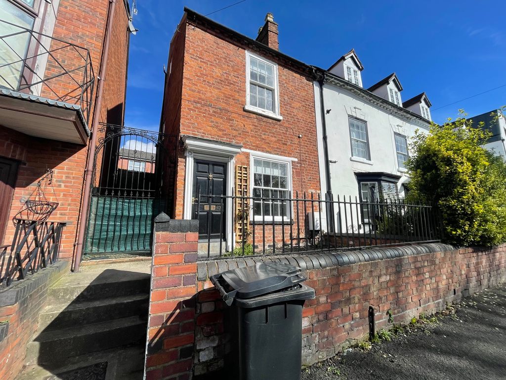 4 bed end terrace house to rent in London Road, Worcester WR5, £1,400