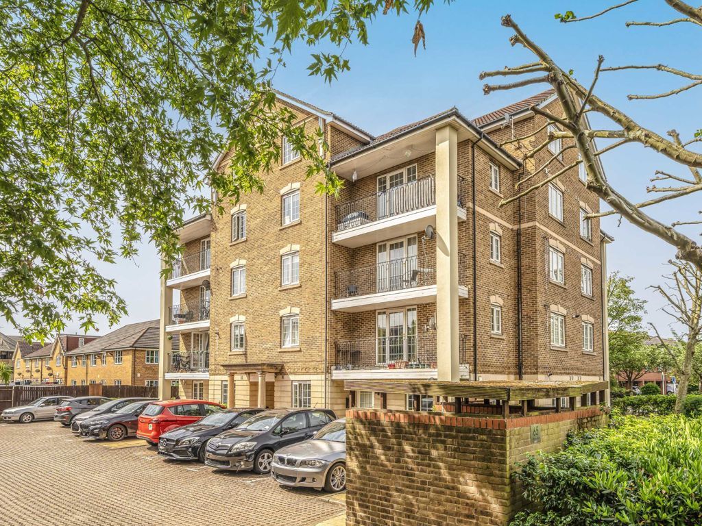 2 bed flat for sale in North Road, London SW19 Zoopla