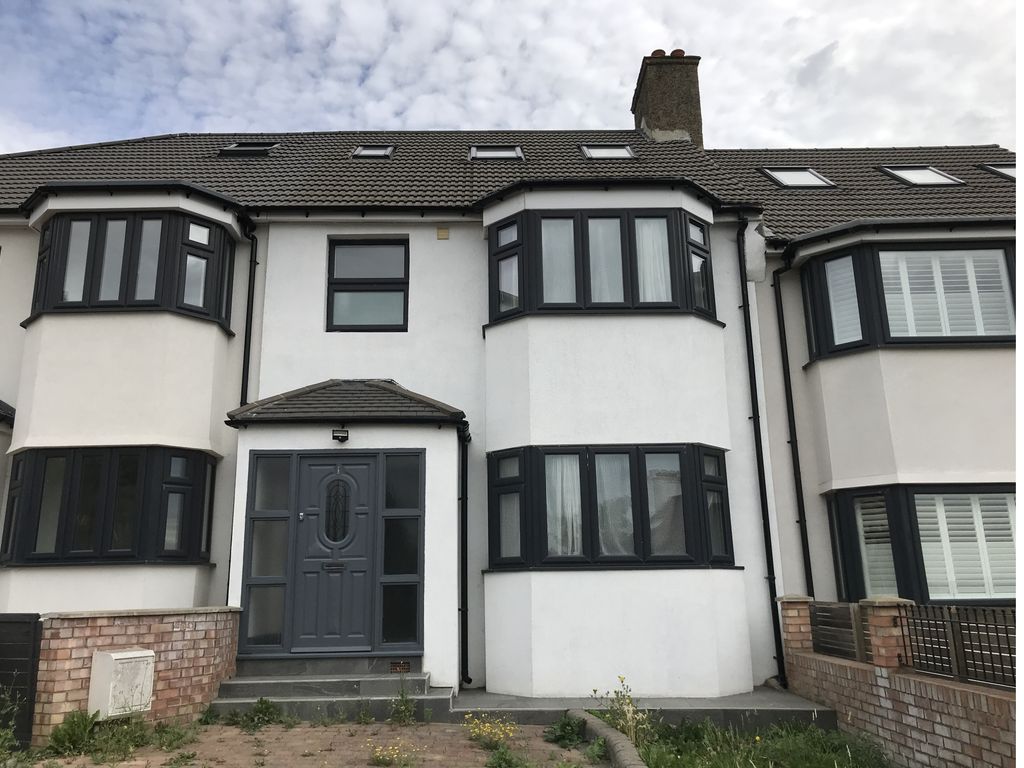 1 Covington Way, Streatham, London SW16