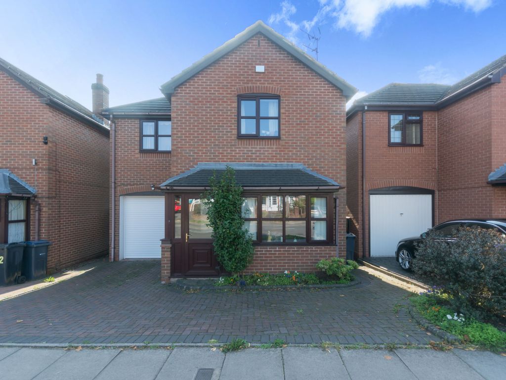 3 bed detached house for sale in Woodthorpe Road, Birmingham B14 Zoopla