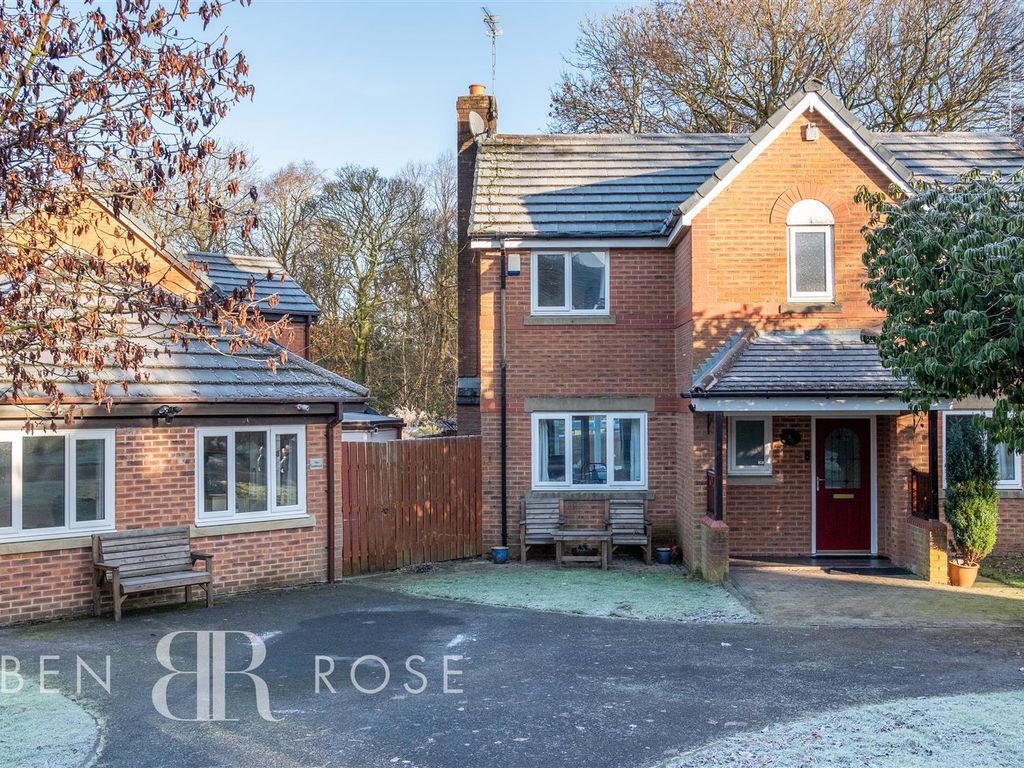 4 bed detached house for sale in The Paddock, Oswaldtwistle, Accrington