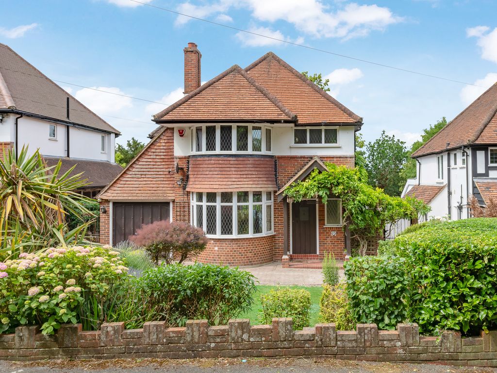 4 bed detached house for sale in Coulsdon Court Road, Coulsdon CR5, £