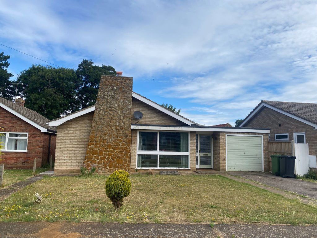 3 bed bungalow to rent in Brent Avenue, King's Lynn PE31