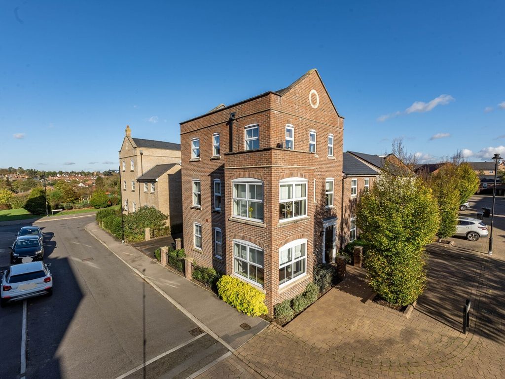Hudgell Road, Stansted, Essex CM24  