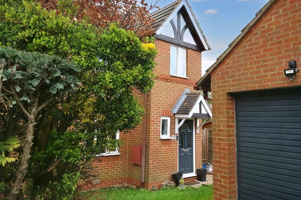 3 bed detached house for sale in Raphael Close, Shenley, Radlett WD7, £