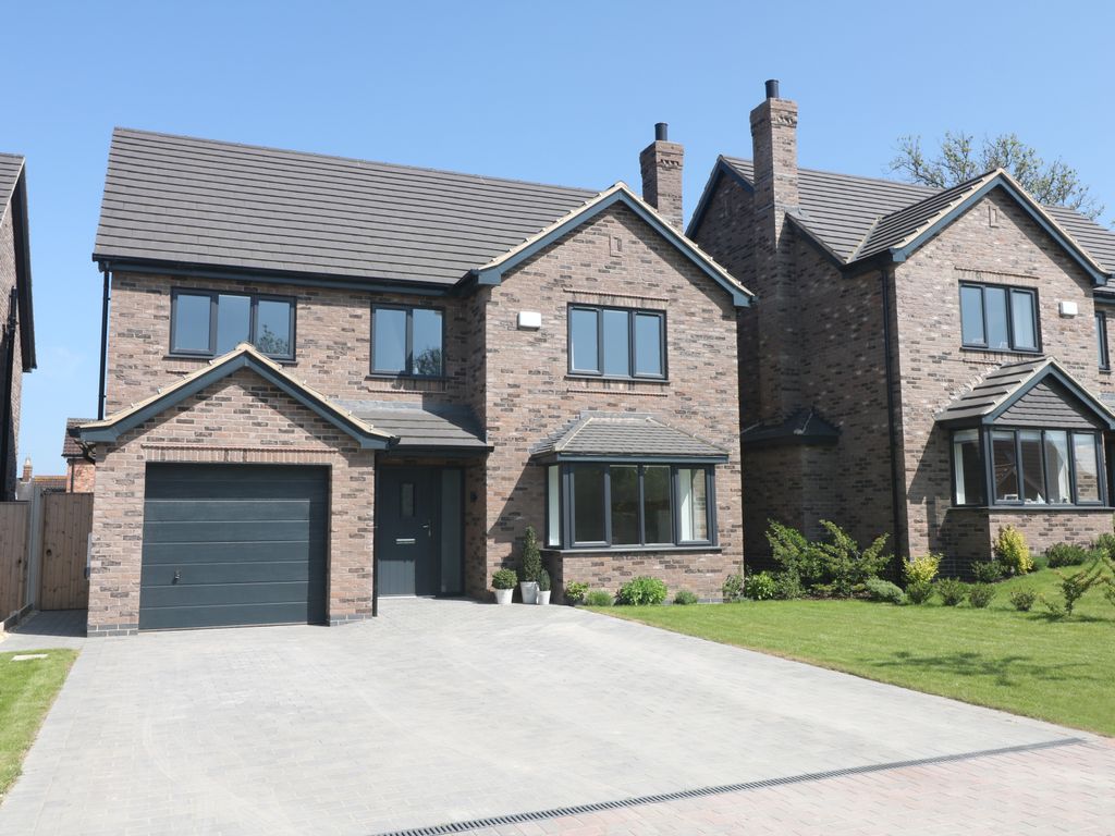 New home, 5 bed detached house for sale in Fairways, Station Road