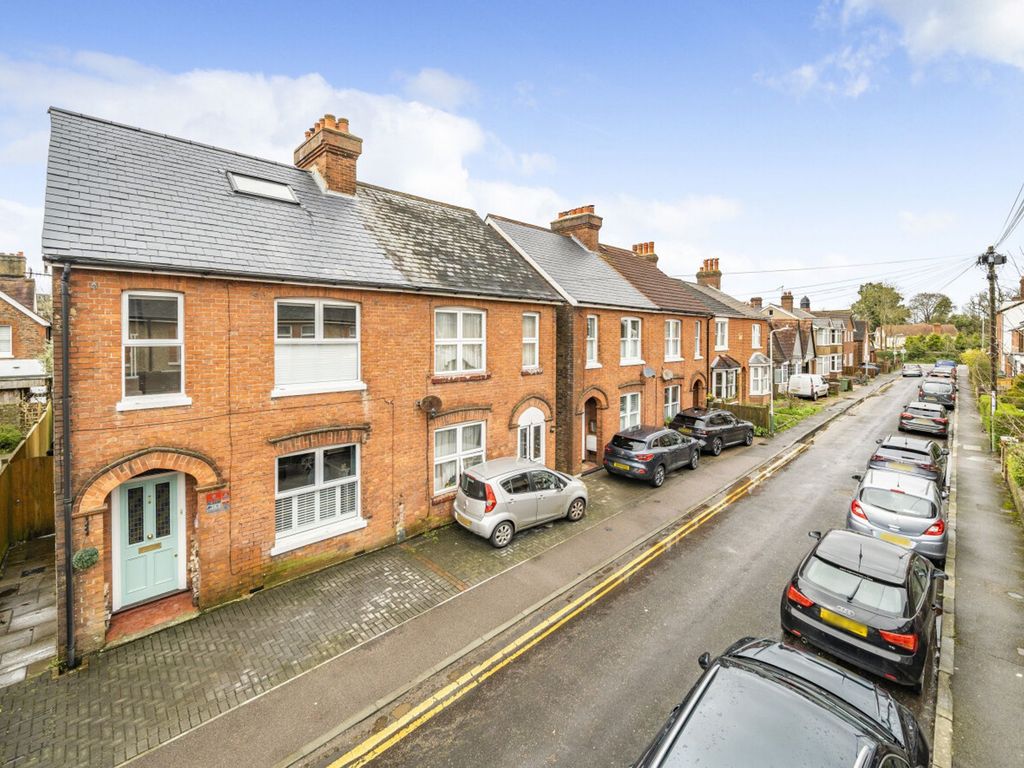3 bed semidetached house for sale in Nelson Road, Tunbridge Wells TN2