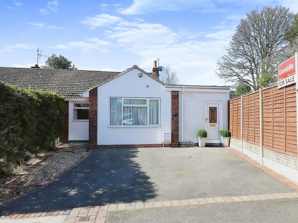 3 bed semidetached bungalow for sale in Ackleton Gardens, Bradmore