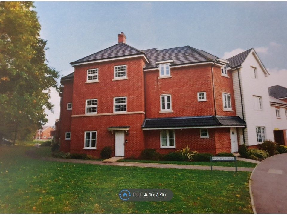 2 bed flat to rent in Clover Rise, Woodley, Reading RG5 Zoopla