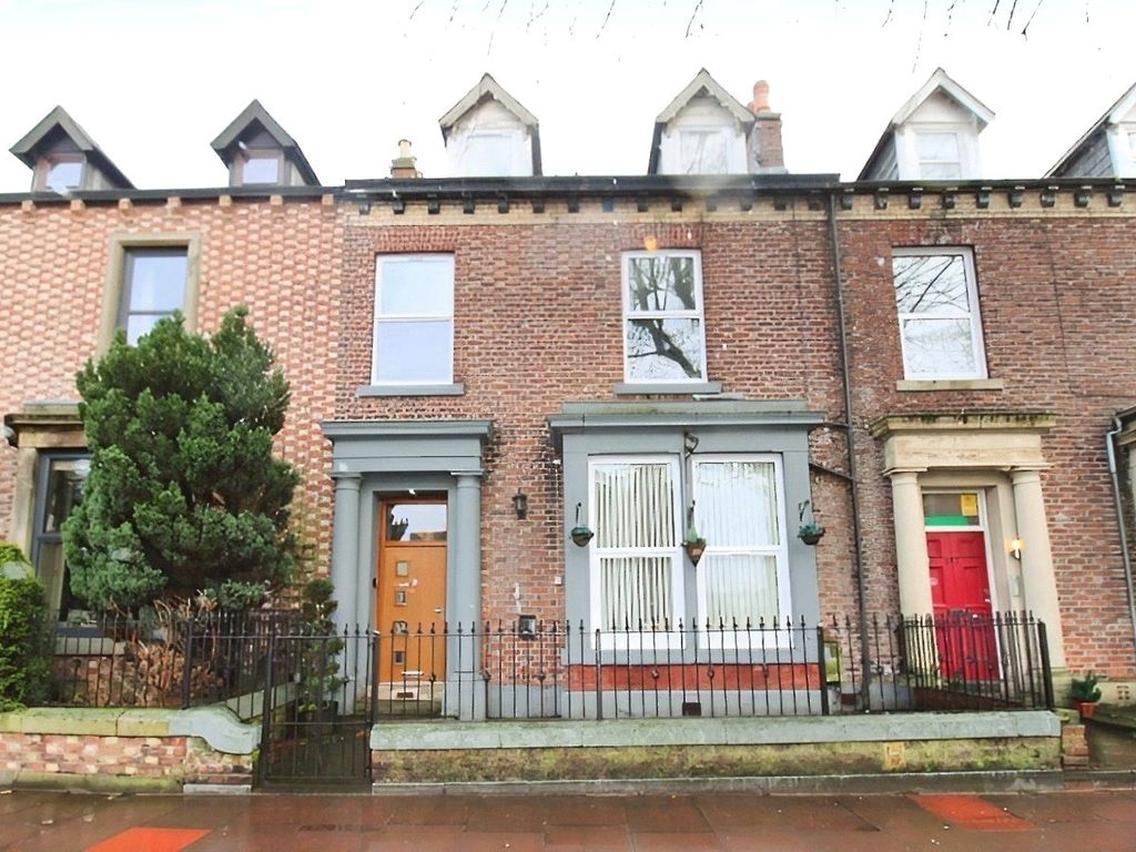 8 bed terraced house for sale in Warwick Road, Carlisle CA1, £350,000