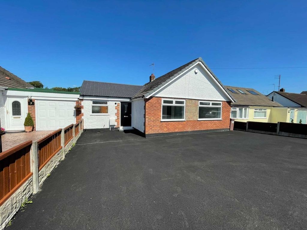 4 bed semidetached bungalow for sale in Elmswood Avenue, Rainhill L35