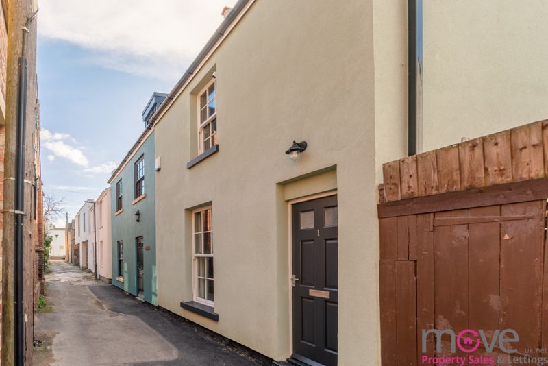 Chapel Lane, Cheltenham GL50