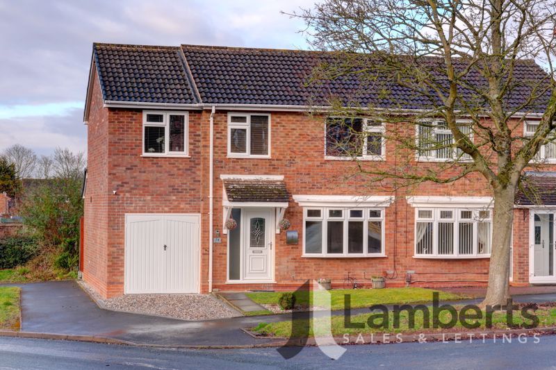 4 bed semidetached house for sale in Cheswick Close, Winyates Green