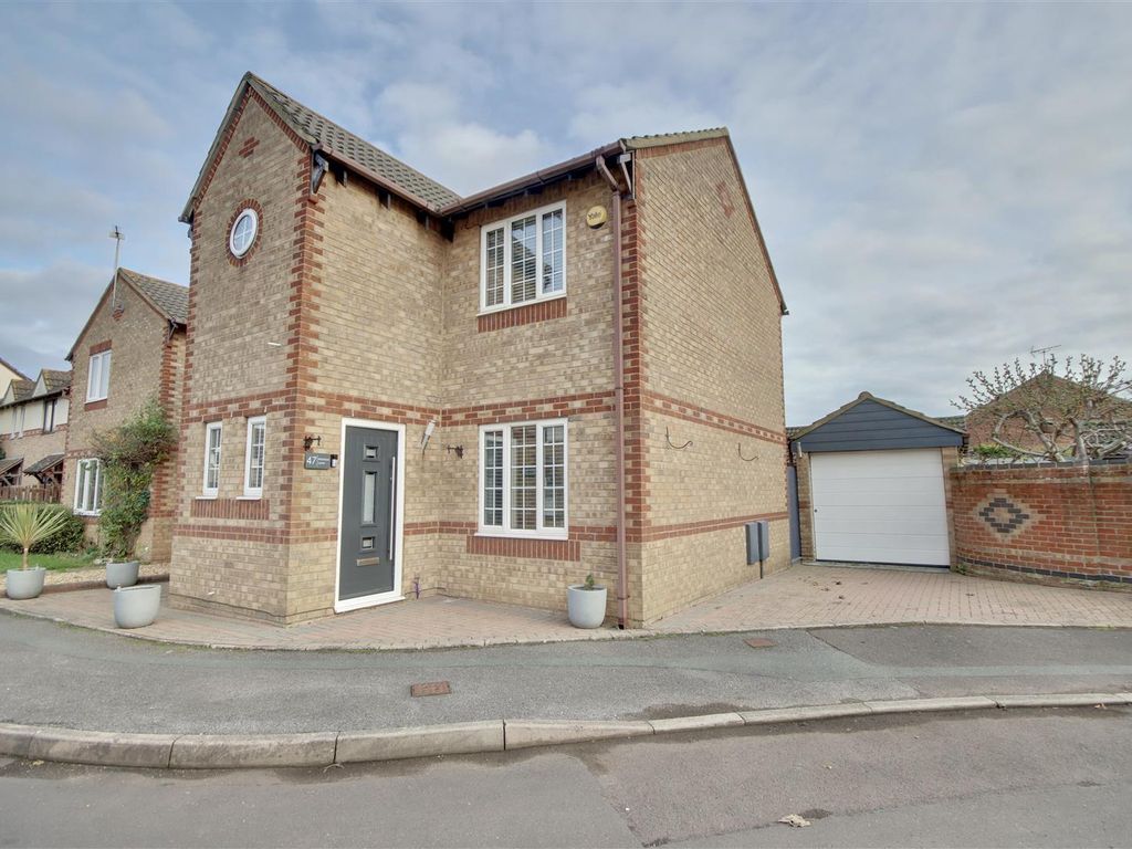 4 bed detached house for sale in Marston Lane, Portsmouth PO3, £475,000