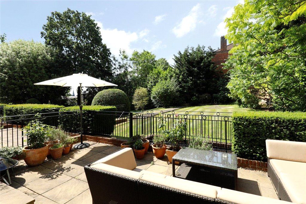 2 bed flat for sale in Holly Lodge, 90 Wimbledon Hill Road SW19 Zoopla