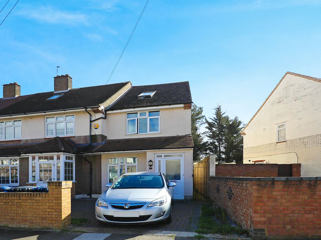2 bed end terrace house for sale in Shadwell Drive, Northolt UB5 Zoopla