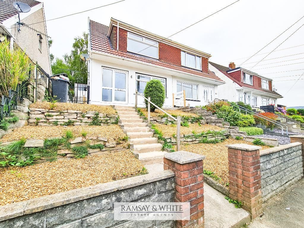 3 bed semidetached house to rent in Brynmair Road, Cwmaman, Aberdare