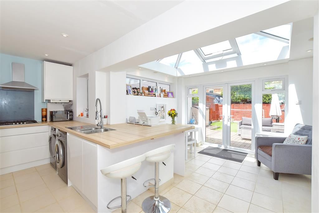 3 bed terraced house for sale in Hooks Lane, Havant, Hampshire PO9, £