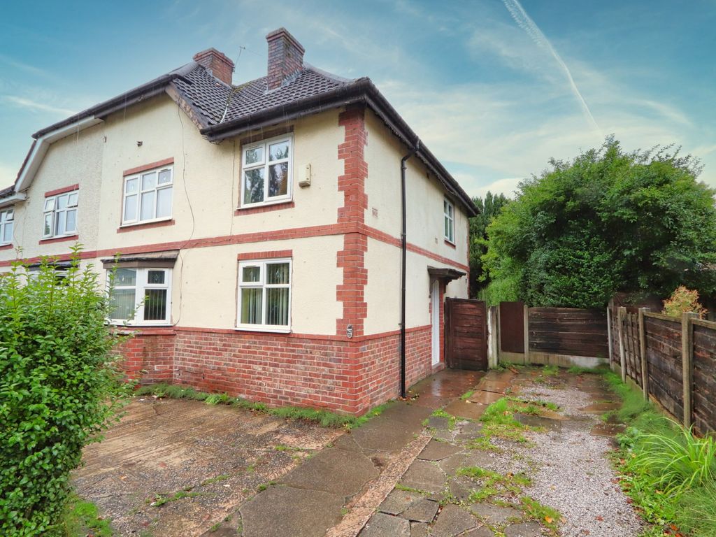 3 bed semidetached house for sale in Liverpool Road, Irlam, Manchester