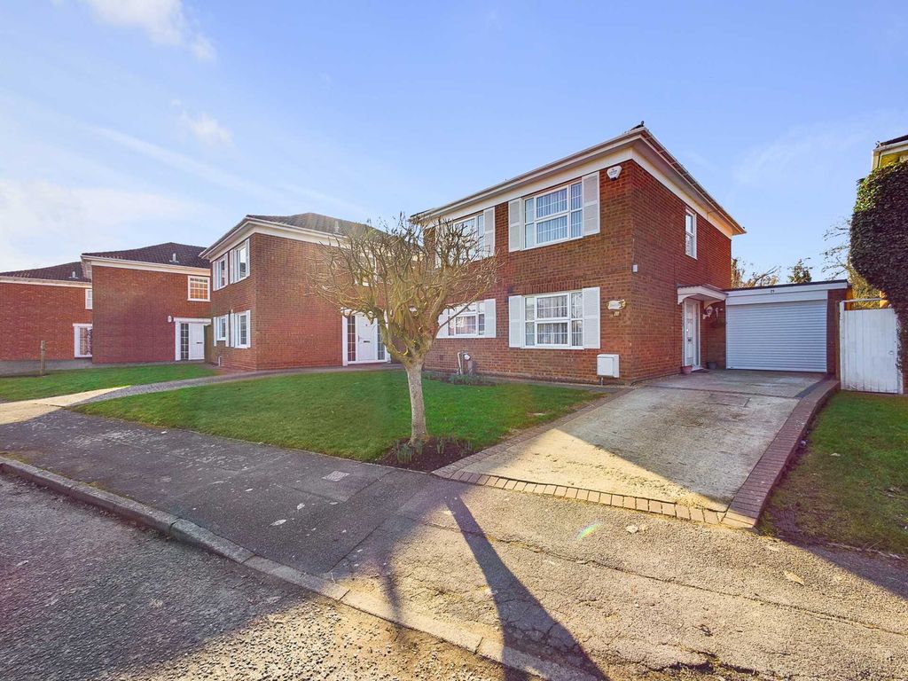 4 bed detached house for sale in Williams Way, Longwick HP27, £600,000 Zoopla