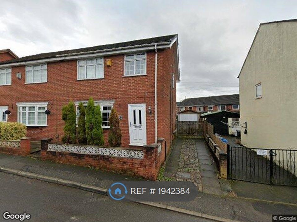 3 bed semidetached house to rent in Sholver Lane, Oldham OL1, £1,200 pcm Zoopla
