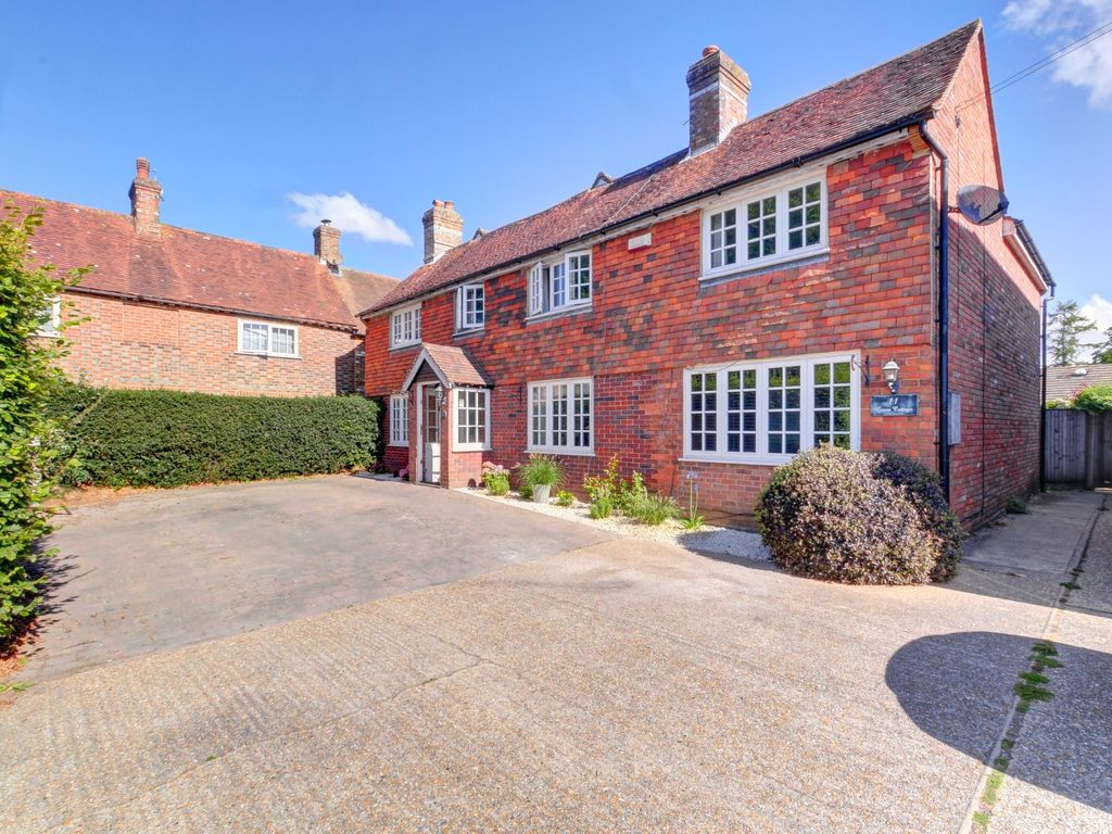 5 bed detached house for sale in High Street, Ninfield, Battle, East