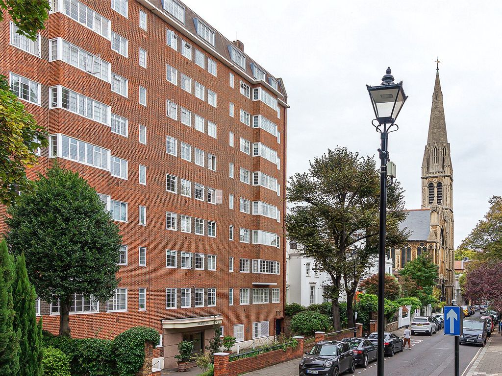 Lancaster Close, 13-15 St. Petersburgh Place, London W2  