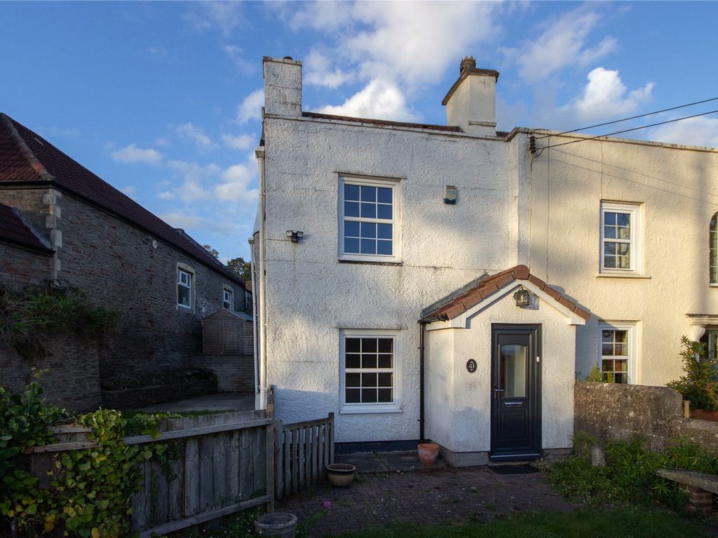 3 bed semidetached house to rent in Down Road, Winterbourne Down