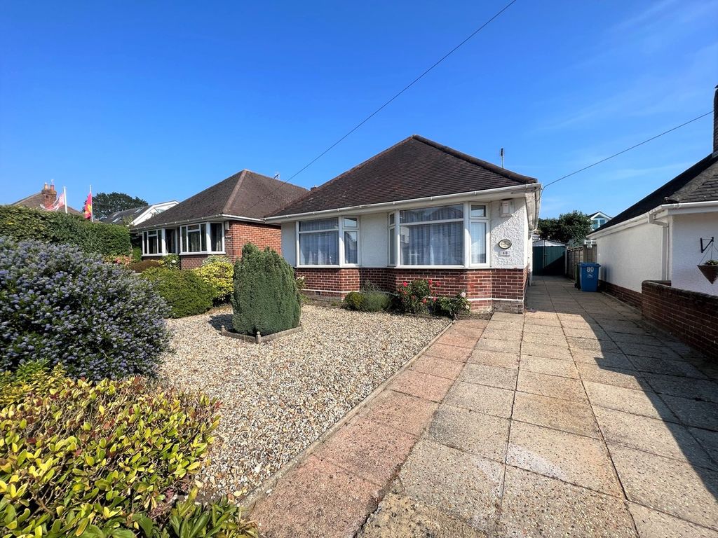 3 bed bungalow for sale in Pound Lane, Oakdale, Poole BH15 Zoopla