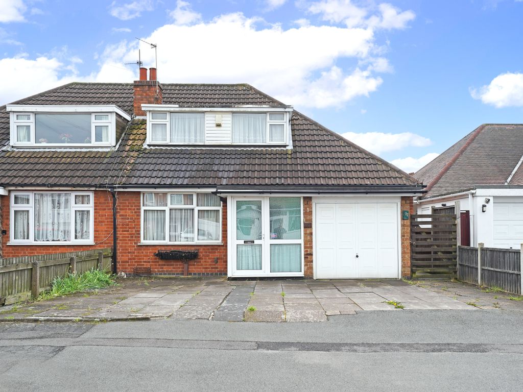 3 bed semidetached house for sale in Colby Road, Thurmaston, Leicester