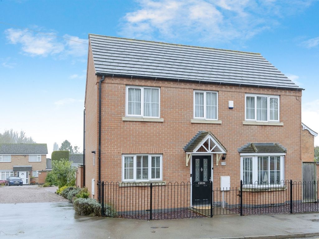 3 bed detached house for sale in High Street, Earl Shilton, Leicester