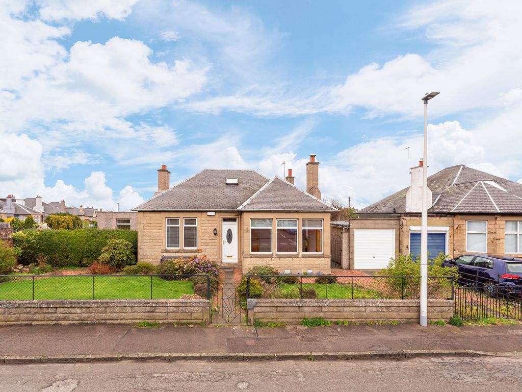 3 bed detached bungalow for sale in 4 Southfield Road East, Edinburgh
