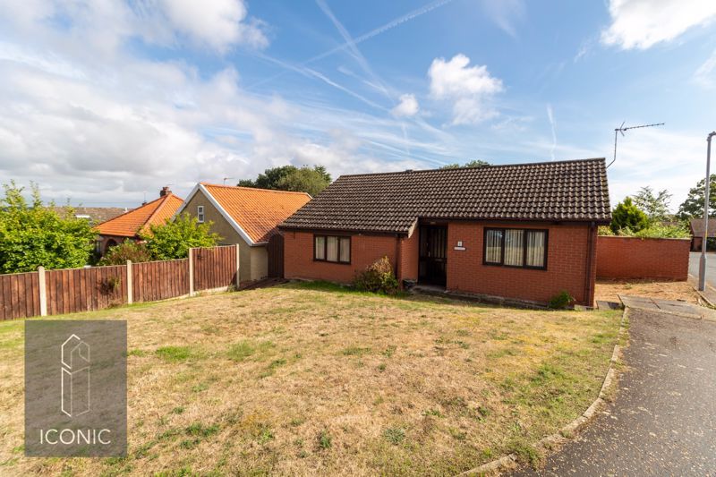 2 bed detached bungalow for sale in Hill Crest, New Costessey, Norwich