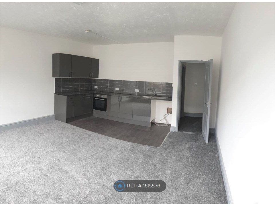 2 bed flat to rent in Schofield Street, Waterfoot, Rossendale BB4 Zoopla