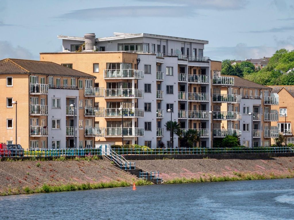 Marconi Avenue Penarth CF64  