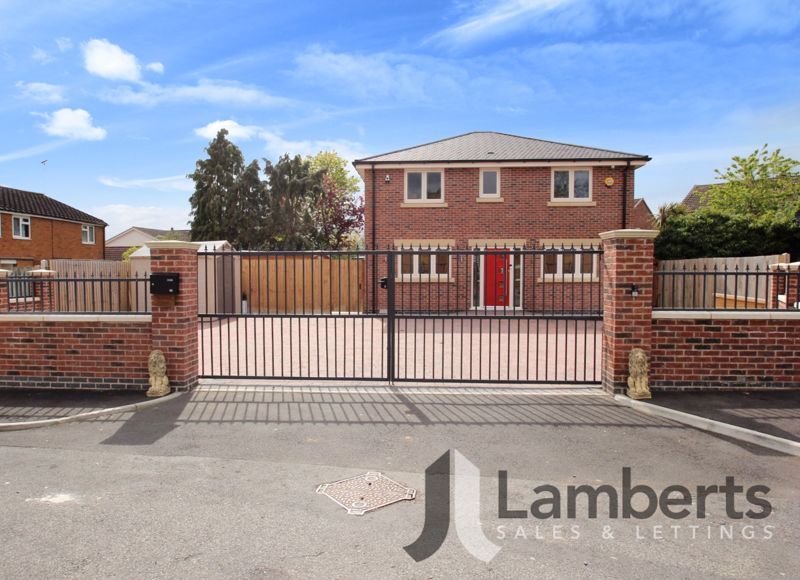 3 bed detached house for sale in Archer Close, Studley B80 Zoopla