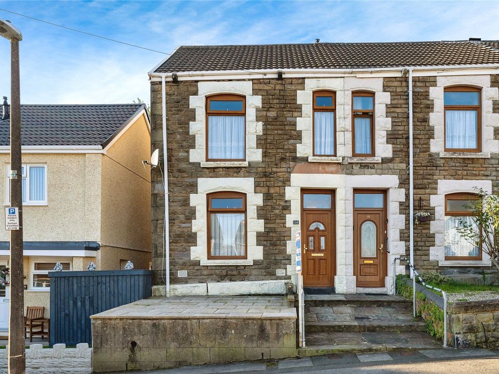 3 bed end terrace house for sale in Pentre Treharne Road, Landore