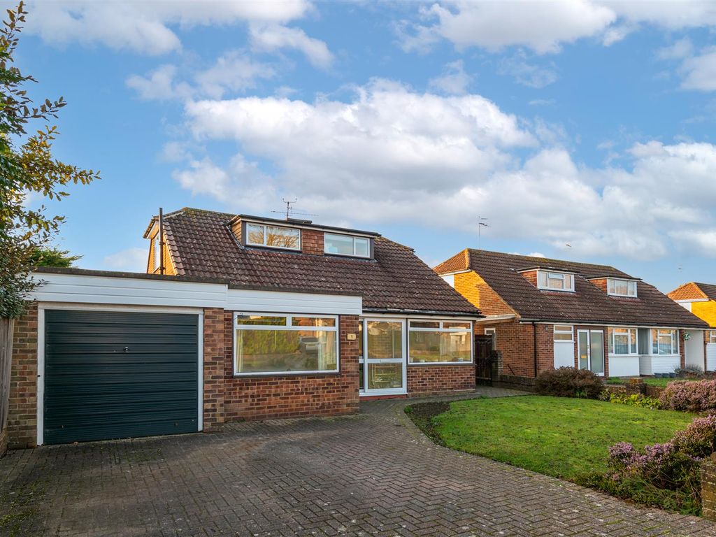 4 bed detached house for sale in Bolters Road South, Horley RH6, £